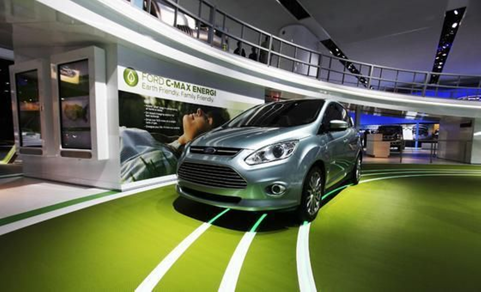 Presentación de los diferentes modelos de coches en el Salón de Detroit.

Foto: AFP/ Reuters