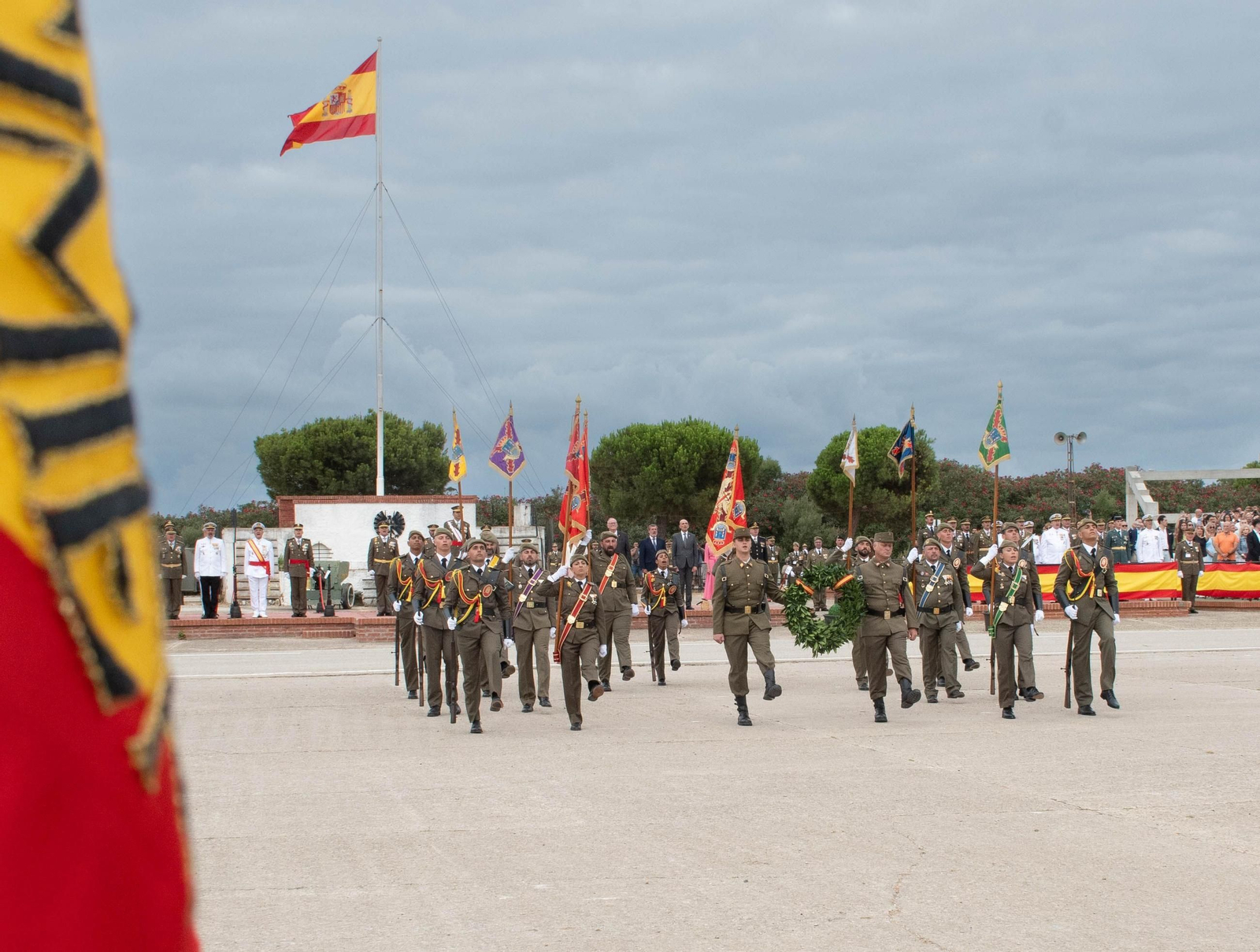 Imágenes de la jura de bandera del primer ciclo de 2025 en el Centro de Formación de Tropa 2 de San Fernando