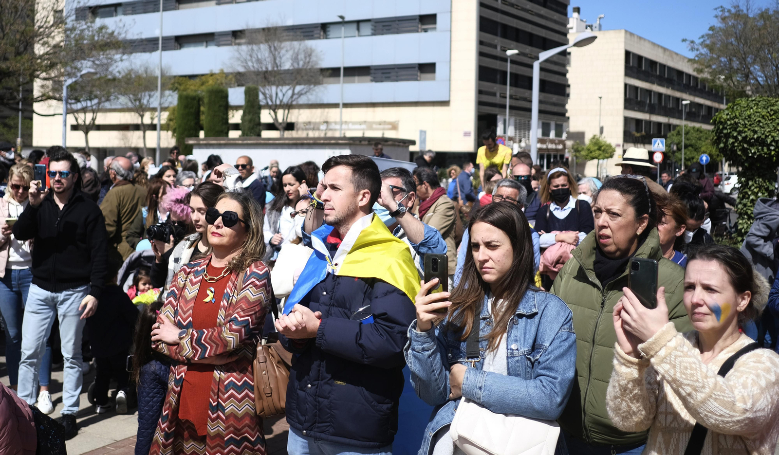 Así ha sido el acto solidario con más de 10.000 globos para formar la bandera de Ucrania en Córdoba