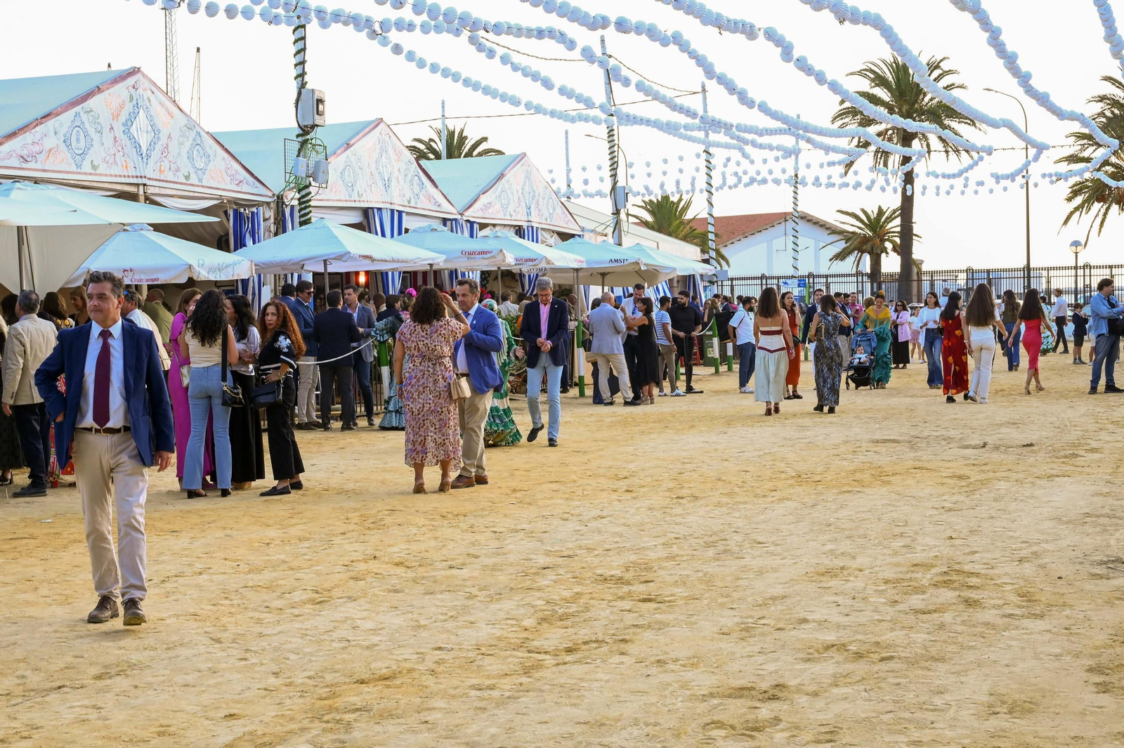 Imágenes del ambiente en la tarde de la Feria Del Caballo 2025 el día viernes 10 de octubre 