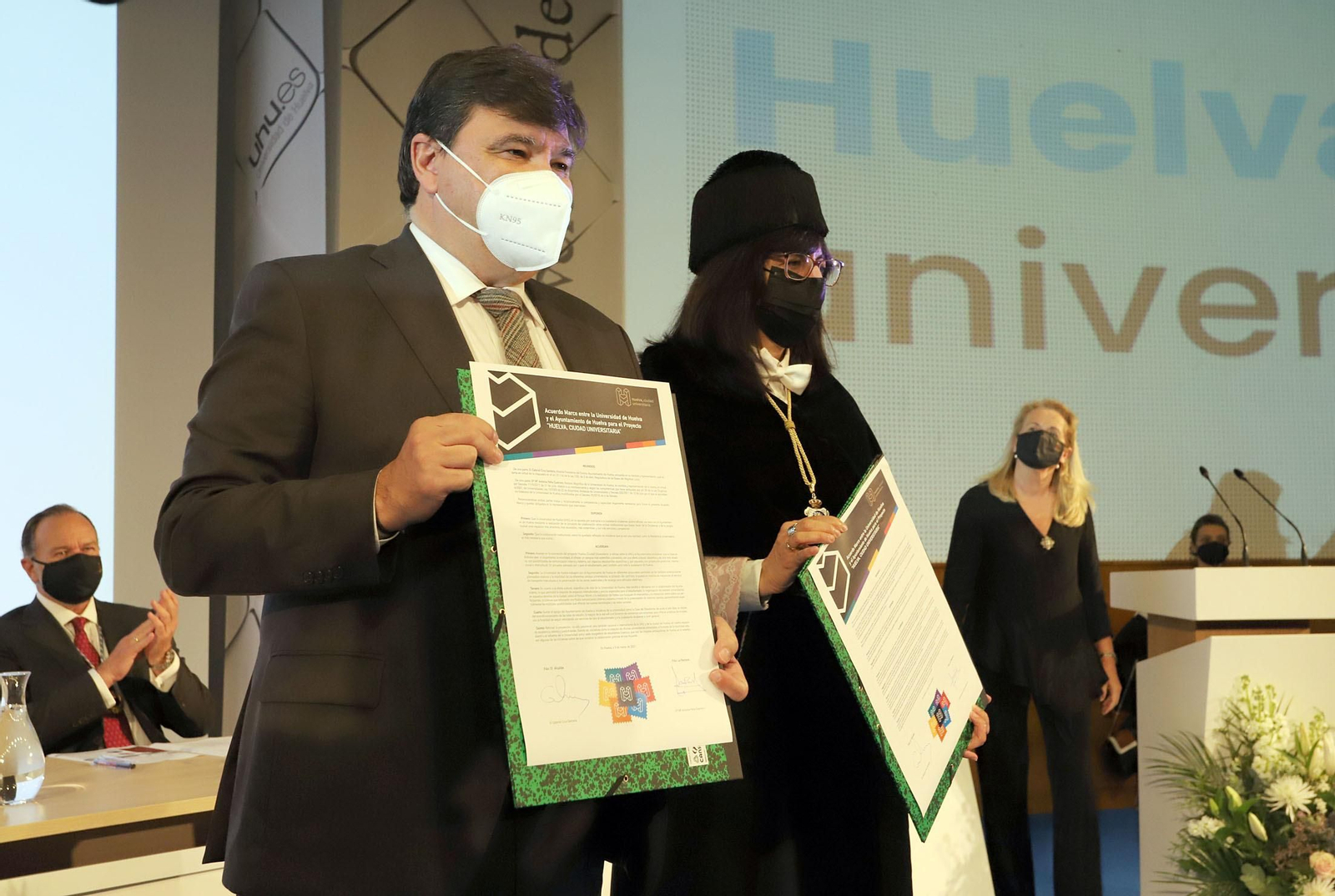 Imágenes del acto en la Universidad de Huelva del 33º aniversario del 3-M