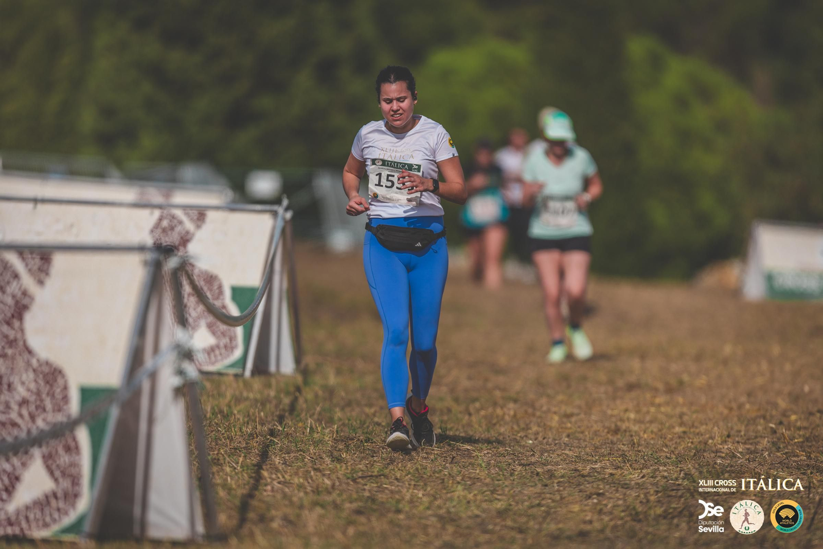Búscate en las fotos del Cross de Itálica 2025 | 1