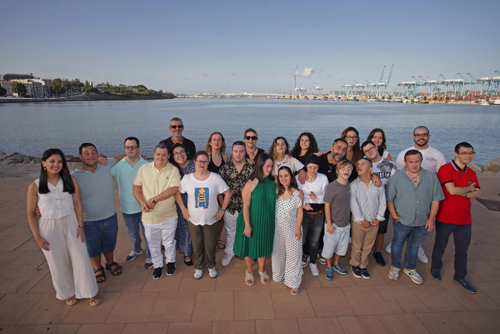 Fotos del calendario benéfico 2025 de Besana Asociación Síndrome de Down Campo de Gibraltar