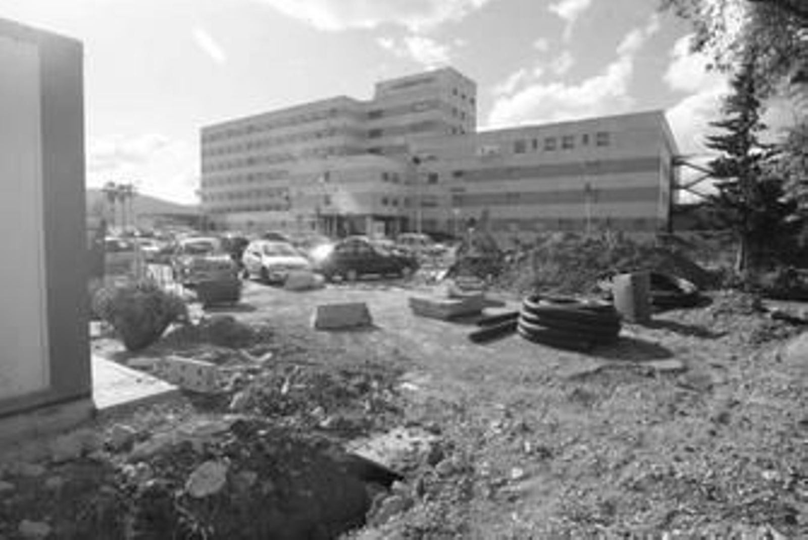 Estado de las obras del Materno Infantil junto al Punta de Europa, ayer.