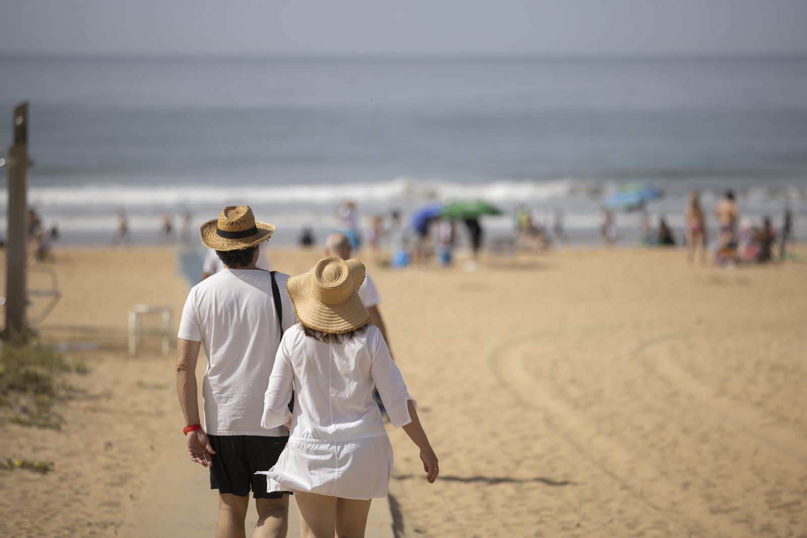Imágenes del ambiente en las playas en este sábado 8 de abril