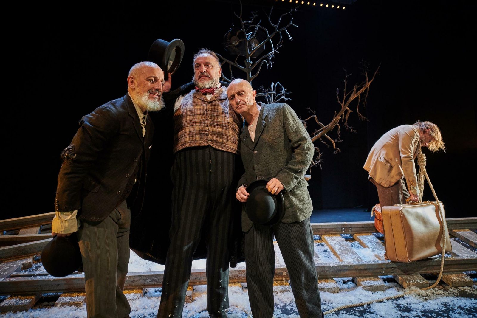 Alberto Jiménez, Fernando Albizu, Pepe Viyuela y Juan Díaz, en ‘Esperando a Godot’.