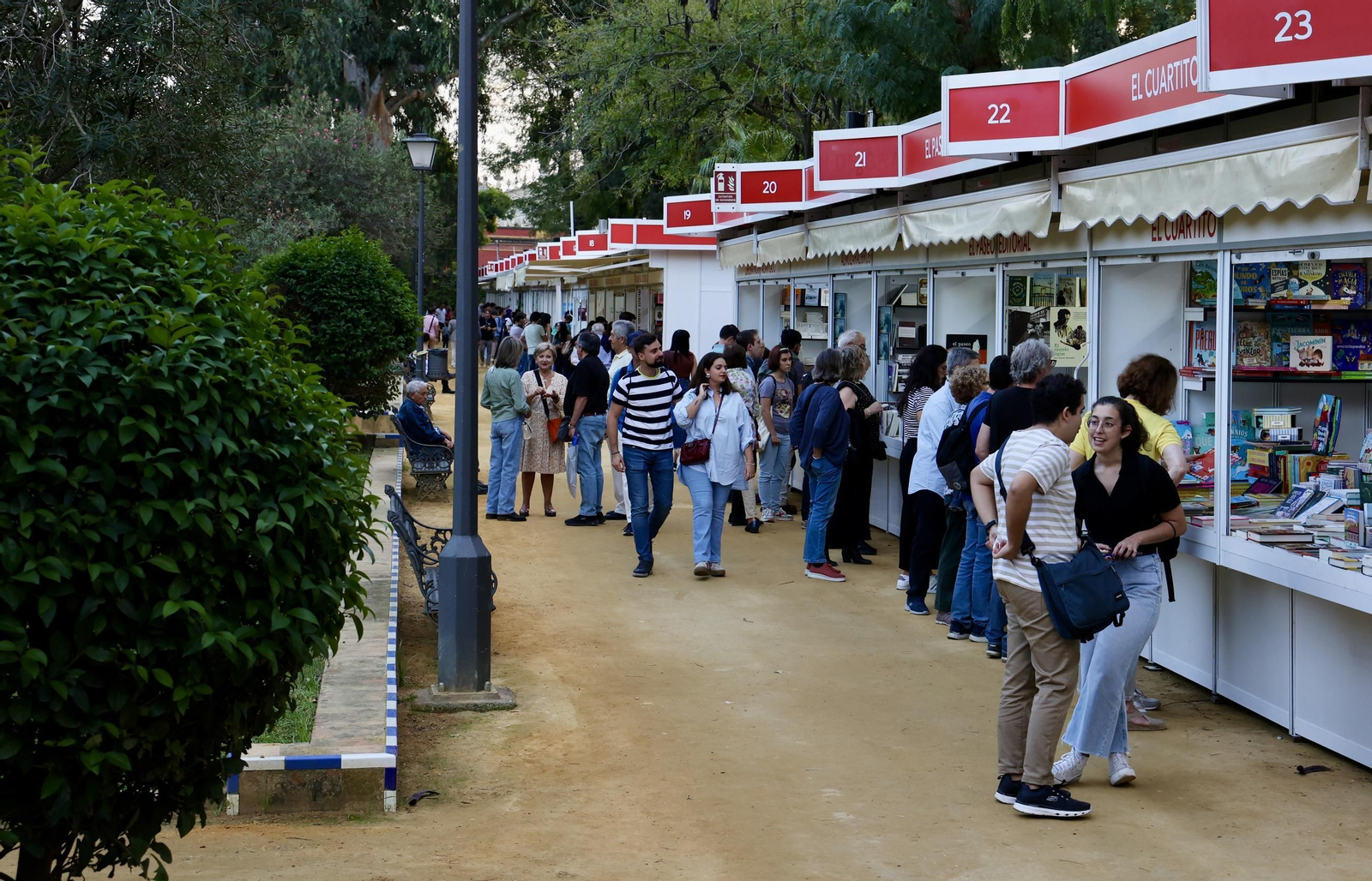 Feria del Libro en los Járdines de Murillo