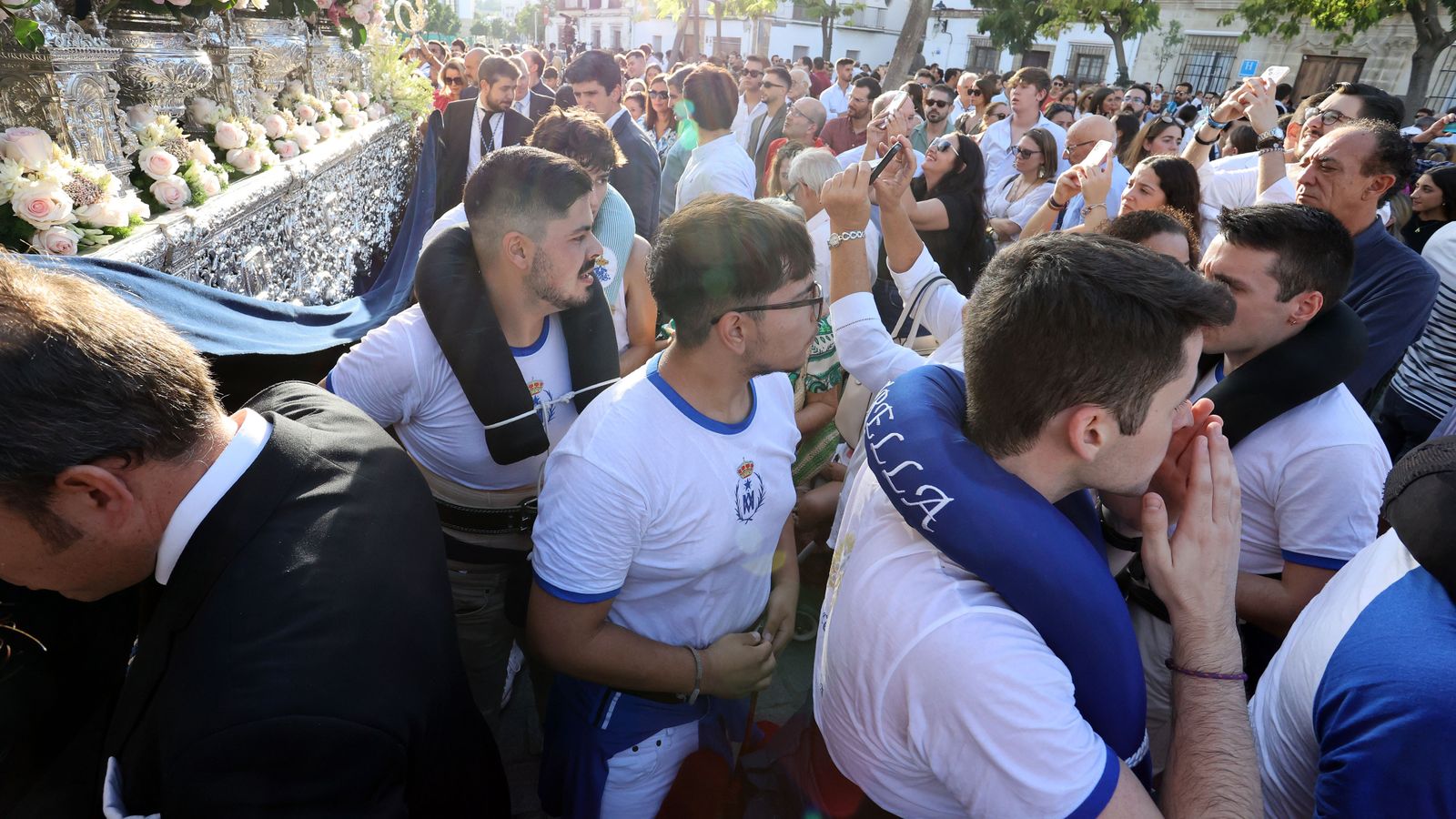 Procesión de regreso de la Virgen de la Estrella Coronada en Jerez