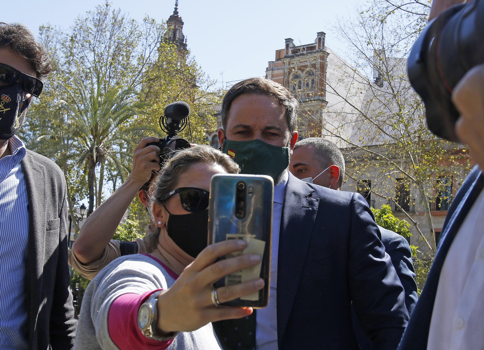 Cierran Plaza Nueva para una R.P. de Santiago Abascal