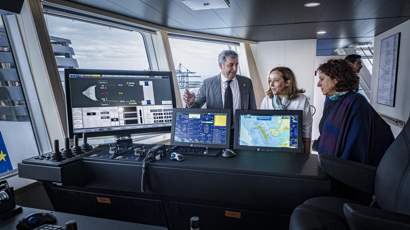 Las imágenes de la visita al buque oceanográfico del CSIC, 'Odon de Bien', amarrado en Cádiz