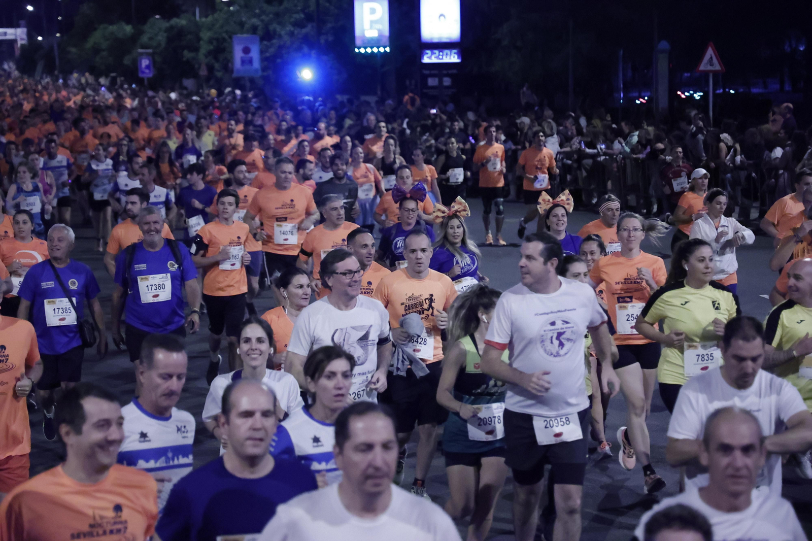 Búscate en la Carrera Nocturna de Sevilla (4)