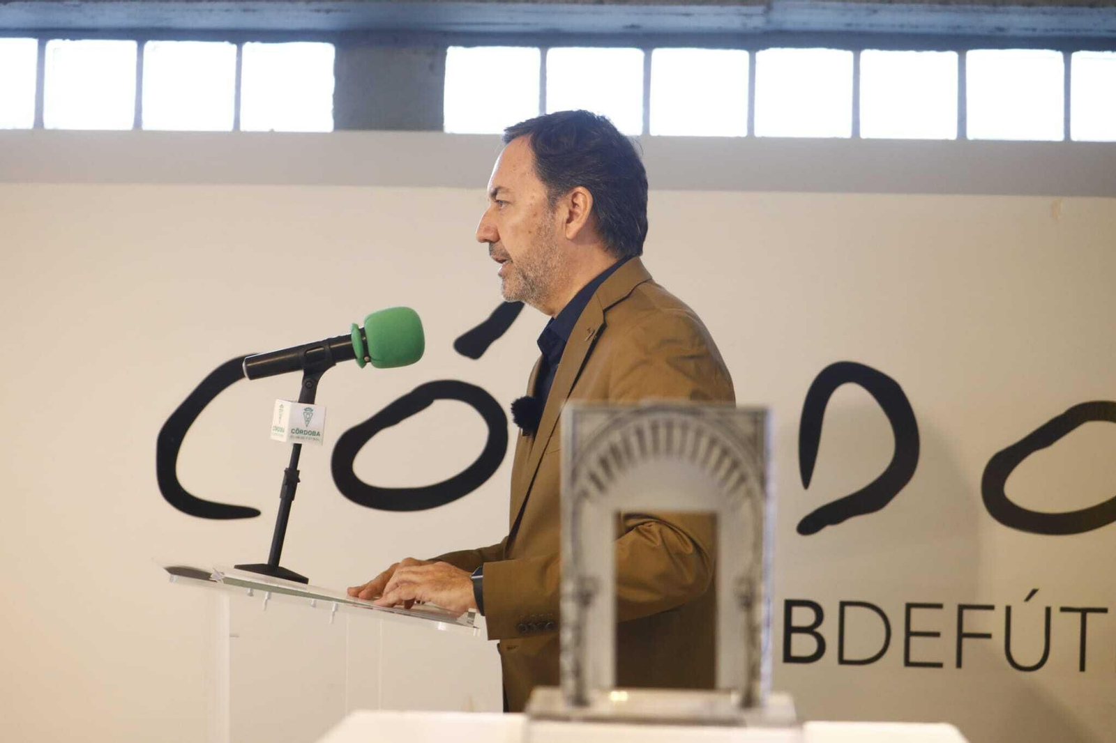 El Córdoba CF presenta el Trofeo Puertas de Córdoba, en imágenes