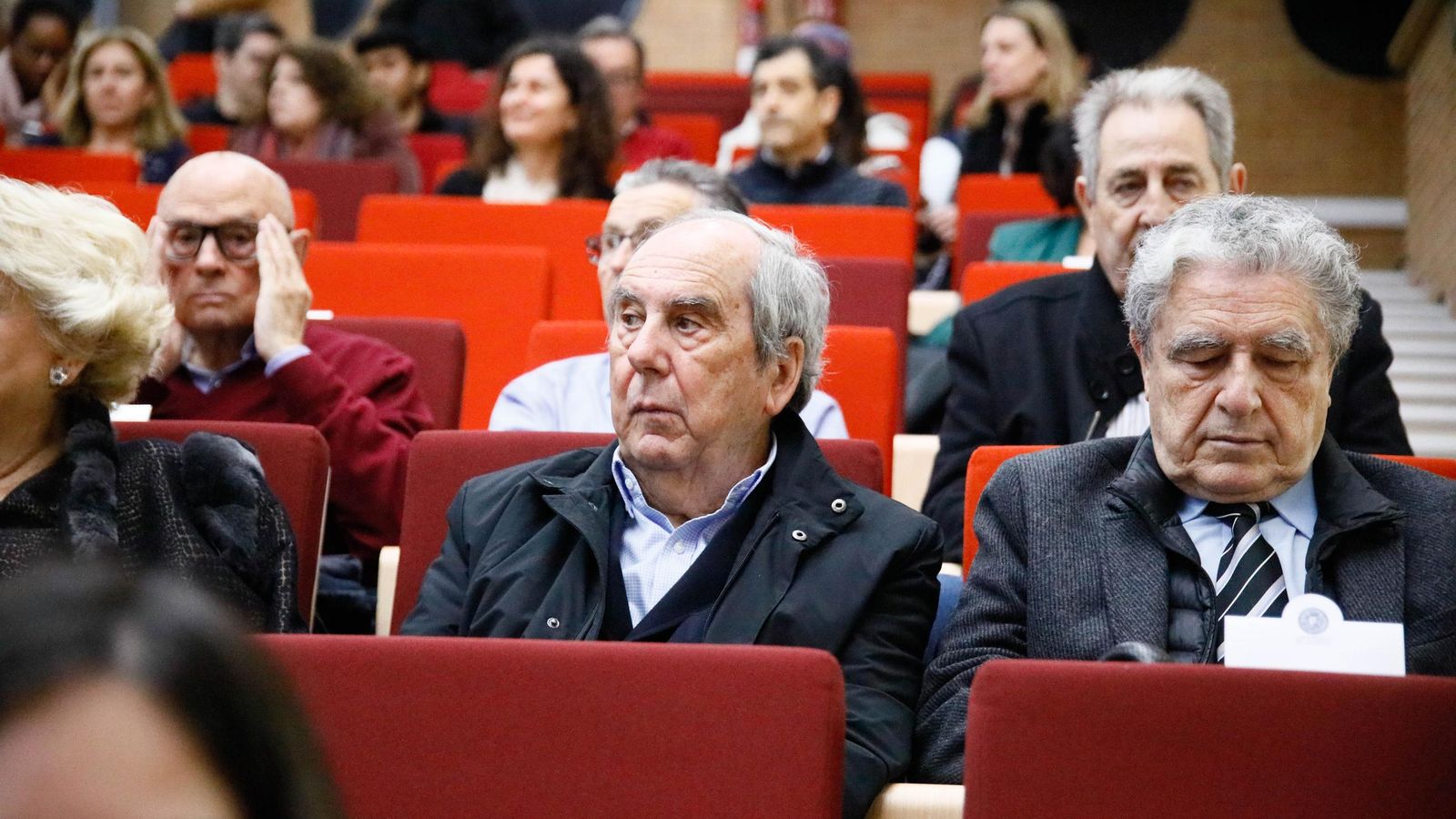 Representantes de la Peña El Taranto estuvieron presentes en este acto en honor a Tomatito.
