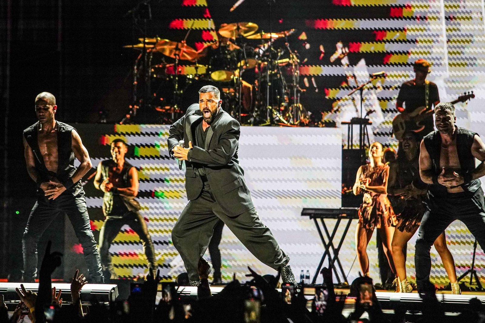 Ricky Martin hace vibrar a su público en la Plaza de Toros