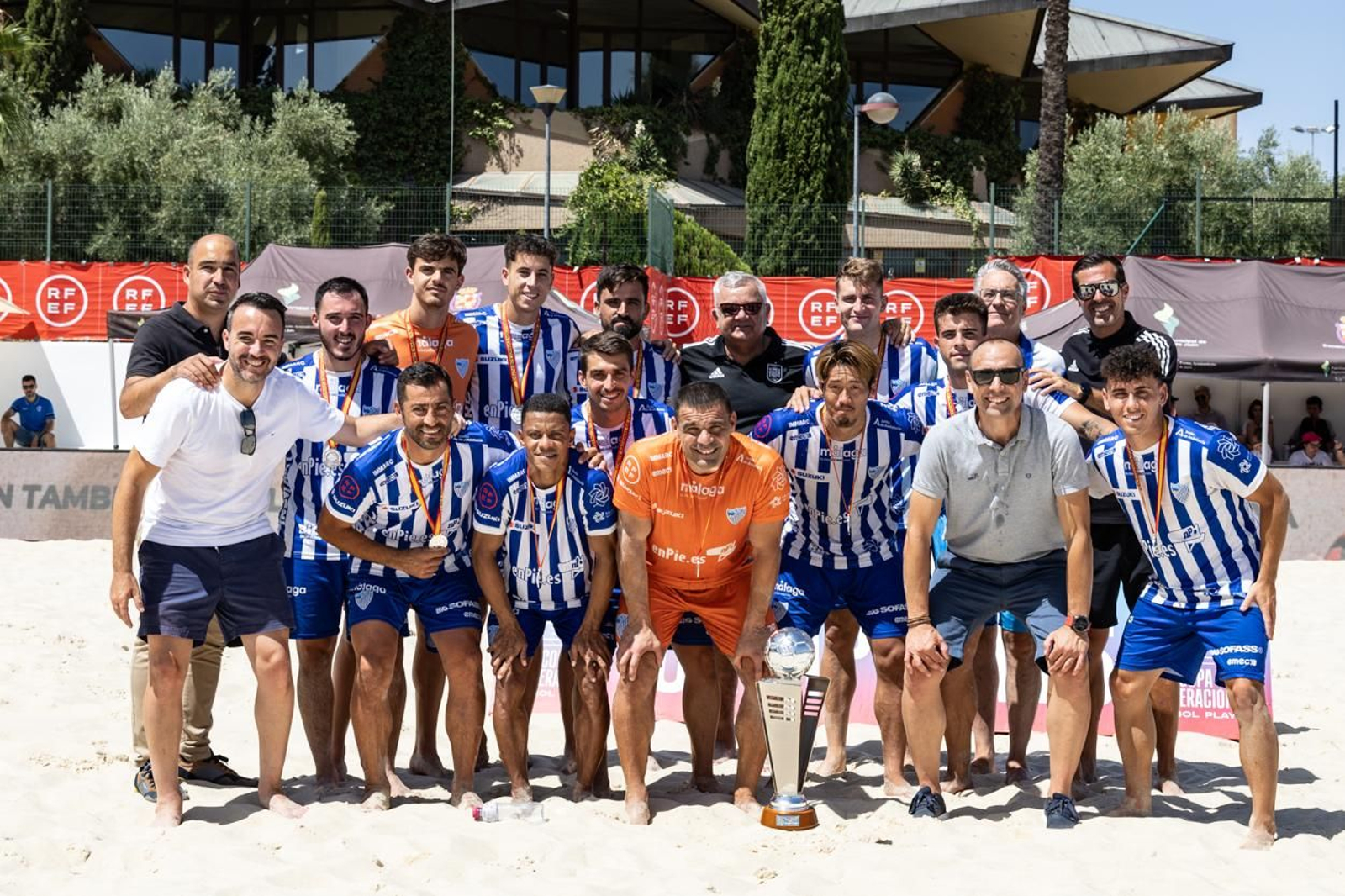La final y la entrega de trofeos de la Copa Federación masculina de fútbol playa, en imágenes