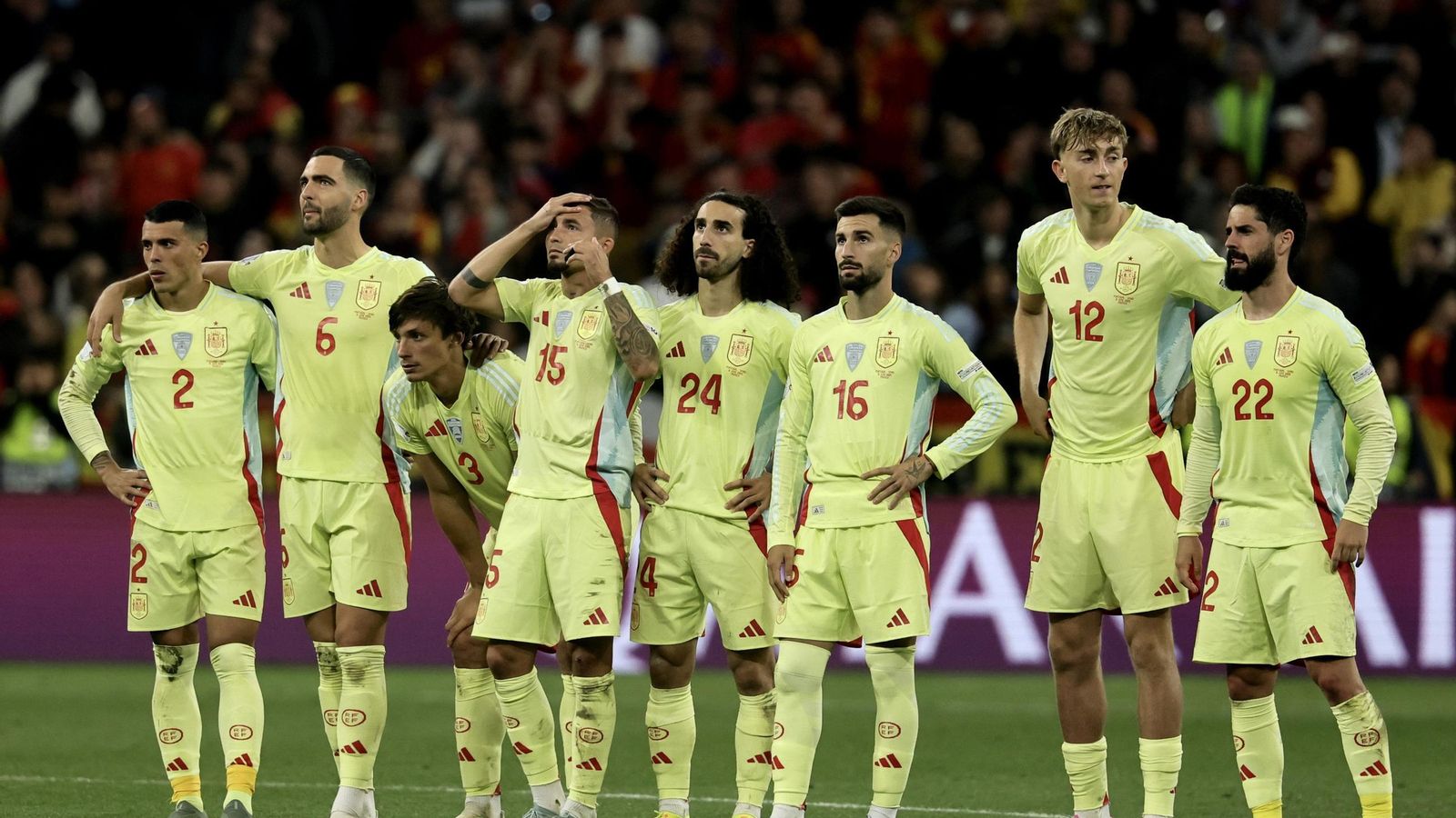 Imagen de archivo de los jugadores de la selección durante la tanda de penaltis Imagen de archivo de los jugadores de la selección durante la tanda de penaltis