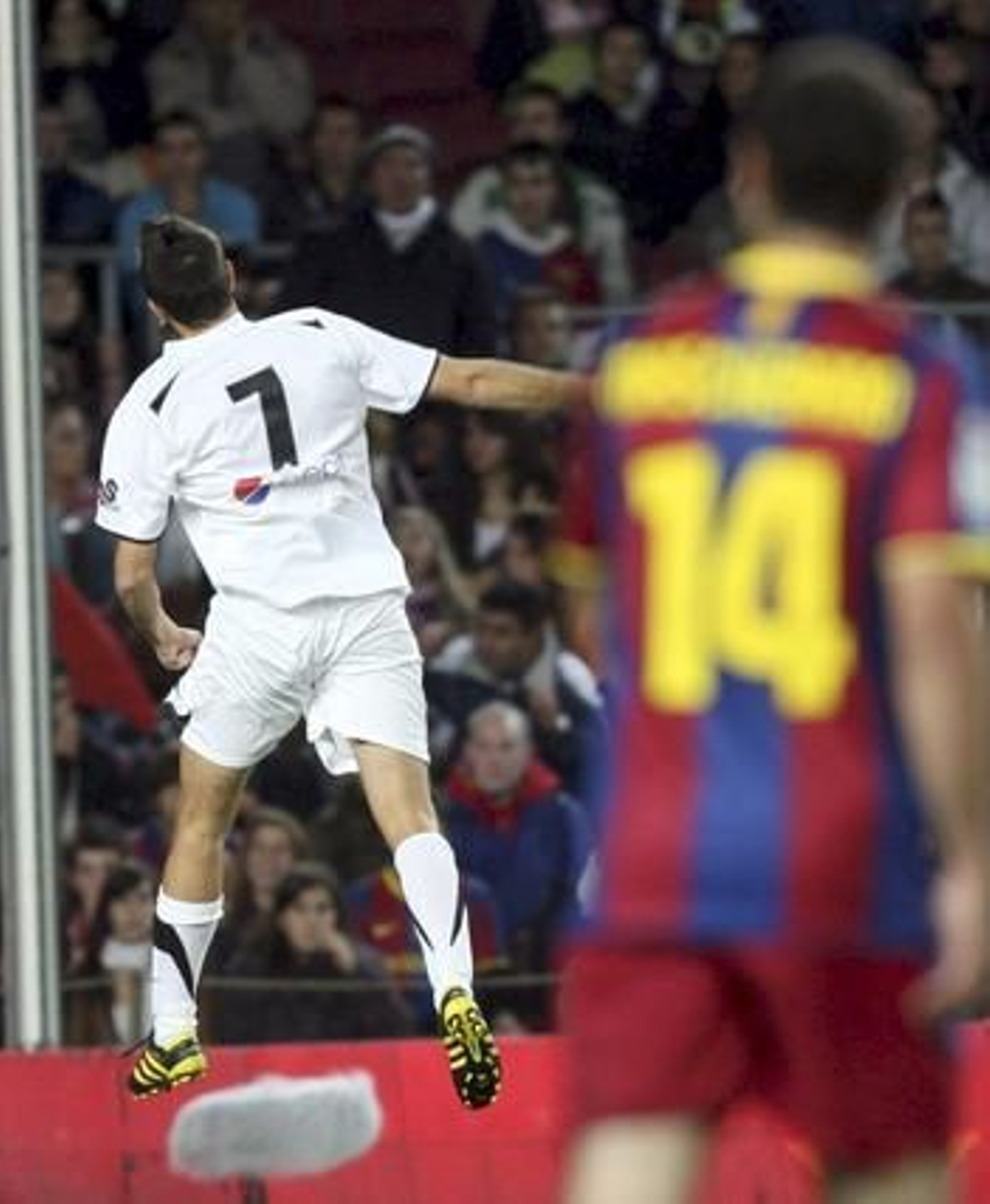 El Barcelona vence al Ceuta desplegando un fútbol tan atractivo como siempre.

Foto: Reuters