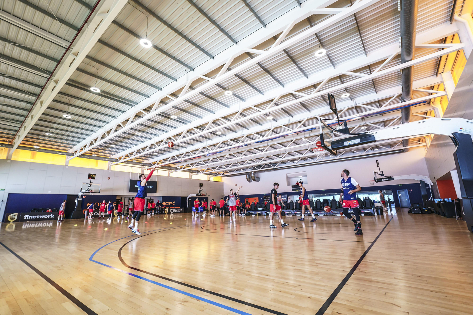 Sesión de la selección española en The Embassy