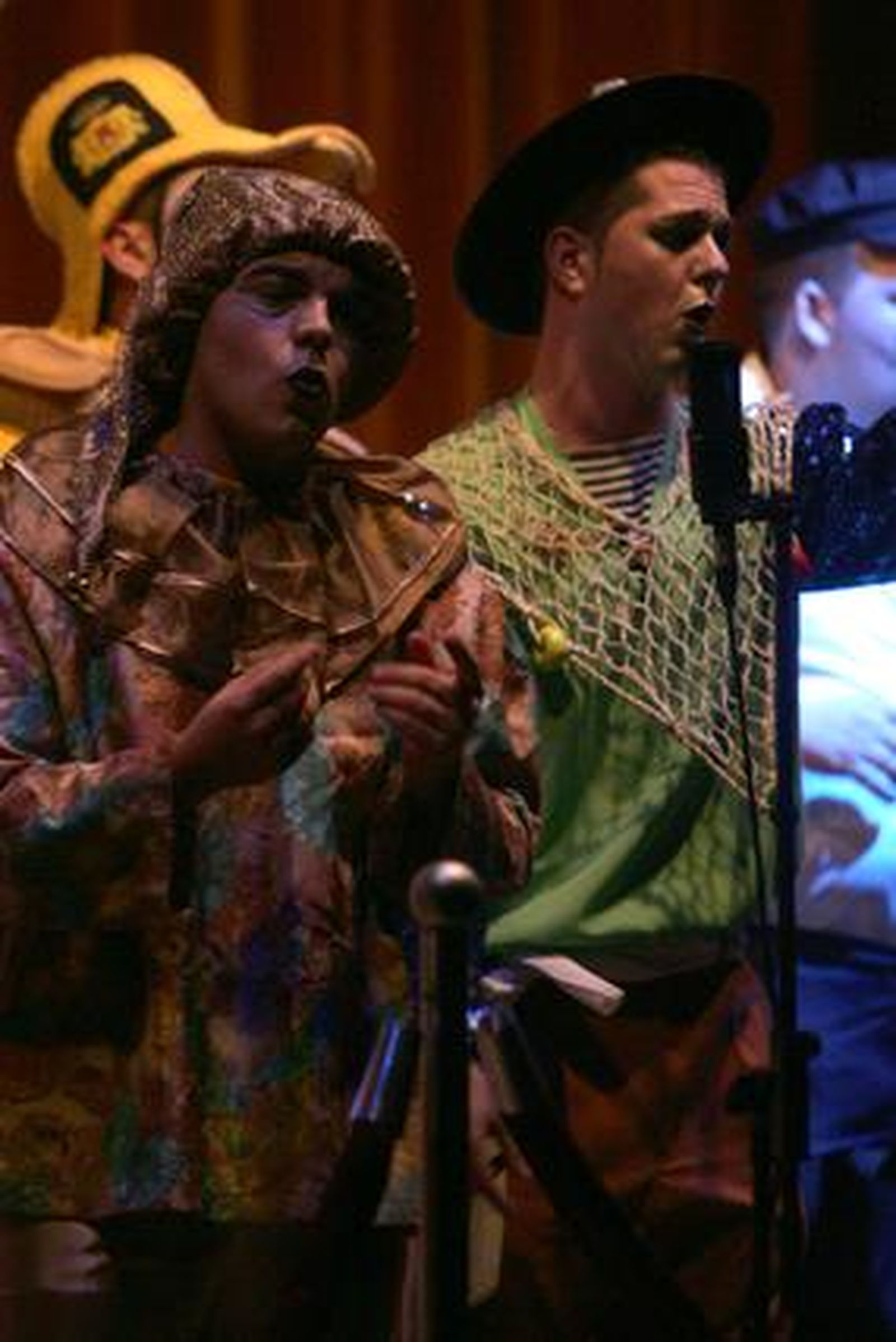 La agrupación 'El desván del carnaval'./Fotos:J.M.Quiñones

Foto: J.M.Q.