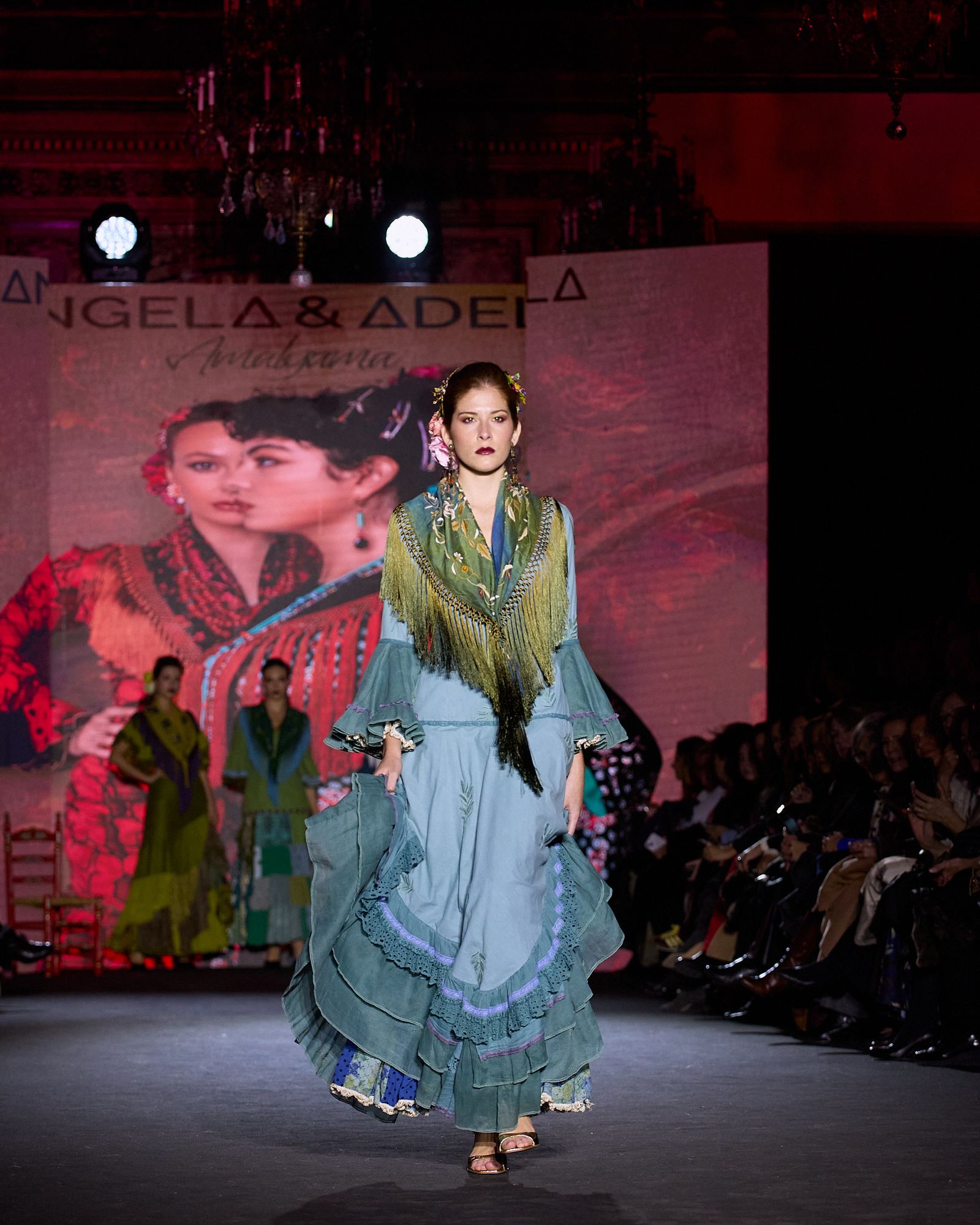 El desfile de Ángela & Adela en We Love Flamenco 2026, todas las fotos