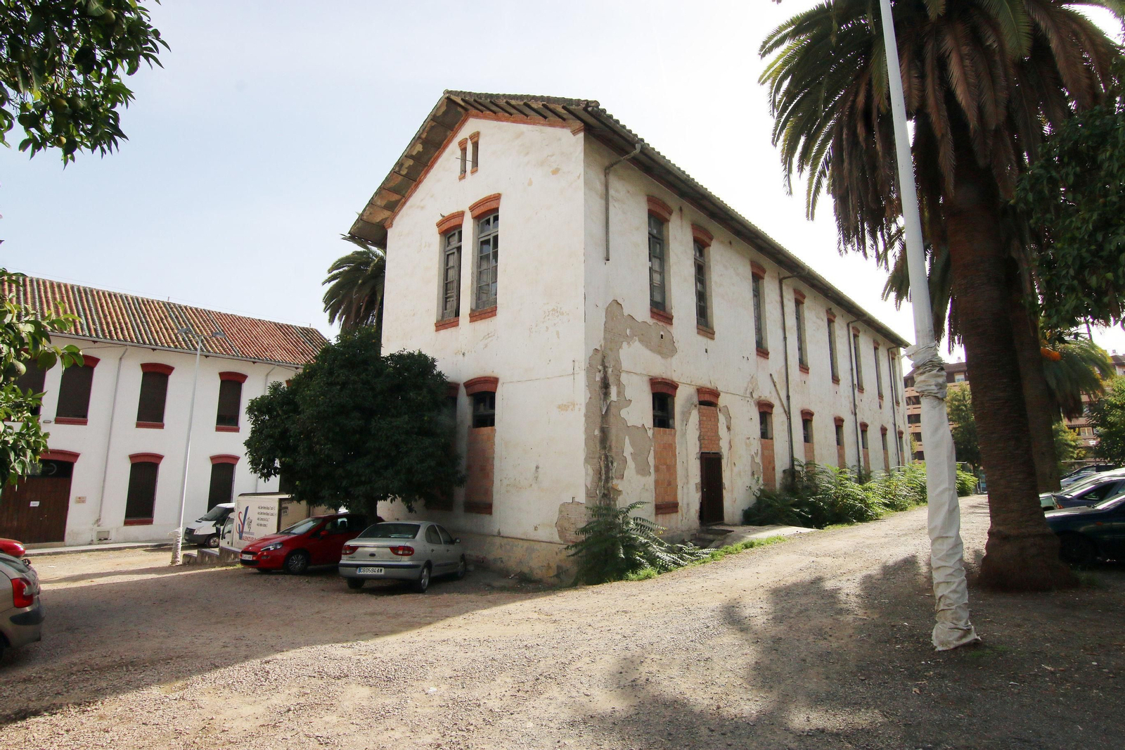 Una de las naves del antiguo Hospital Militar.