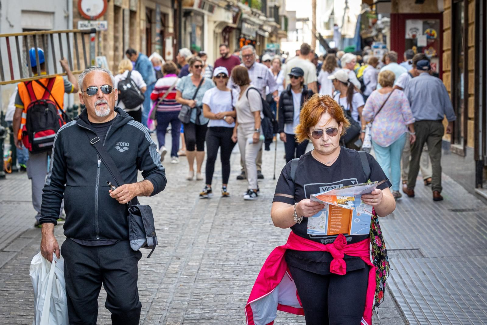 Turistas y cruceros este martes en Cádiz