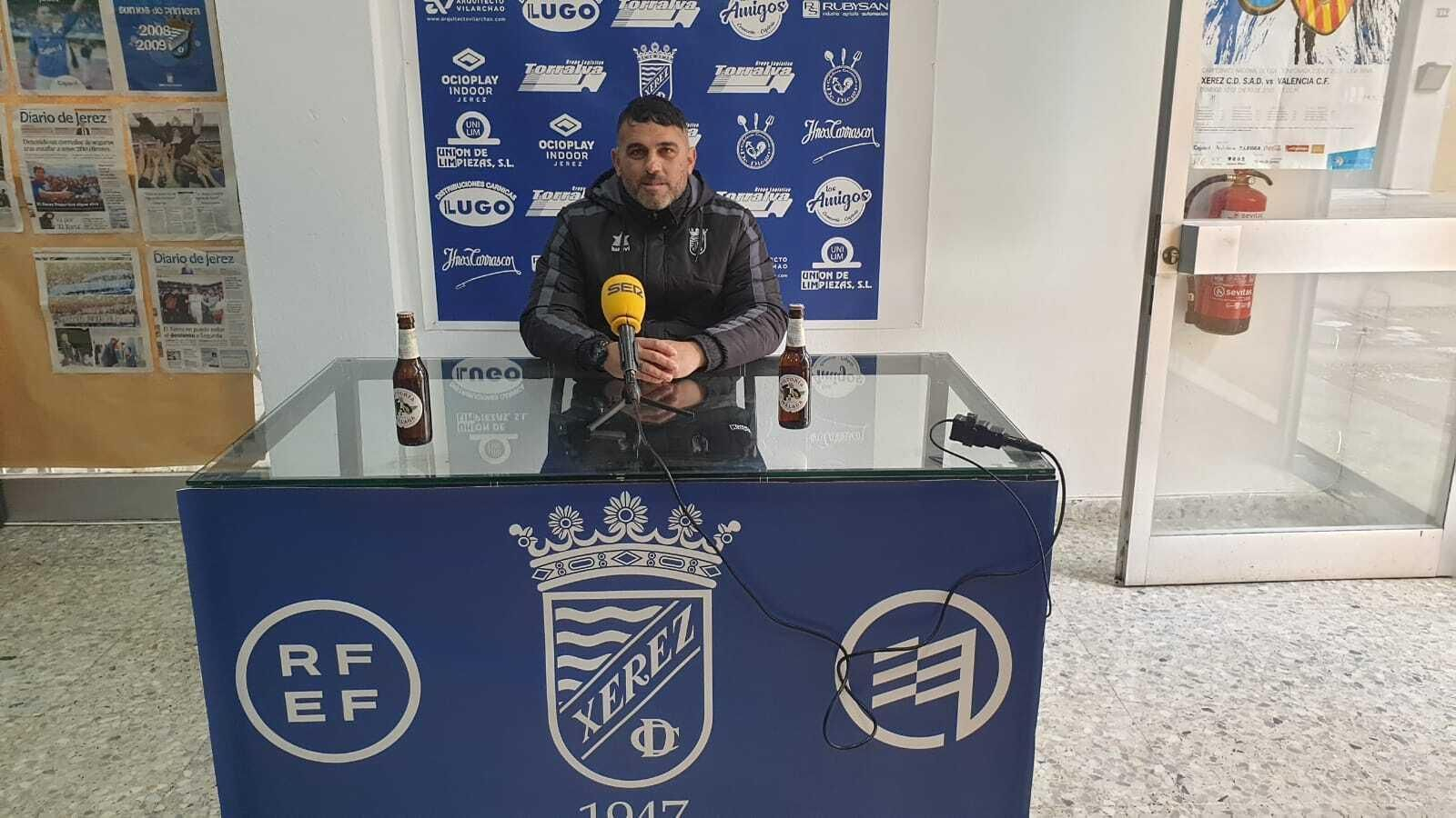 Fajardo pide que permitan al Xerez CD entrenar un día en el campo en el que juega.