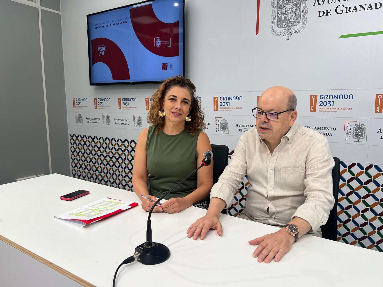 Raquel Ruz y Francisco Herrera, este jueves en rueda de prensa.