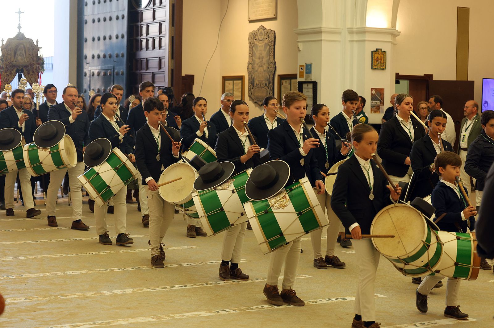 Imágenes del Rosario Jubilar Extraordinario de El Rocío 2025