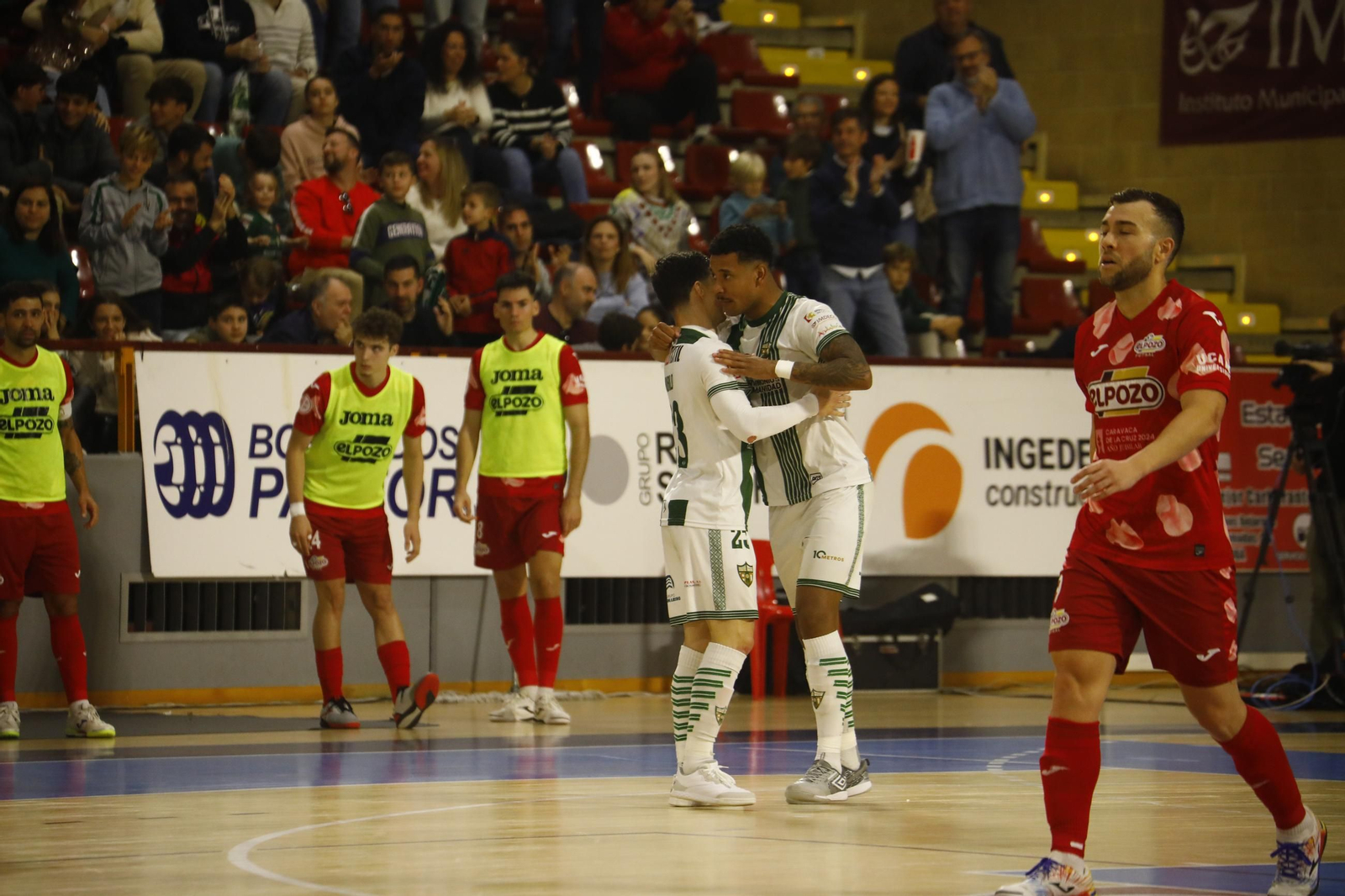 Las mejores fotos de la victoria del Córdoba Futsal ante ElPozo Murcia