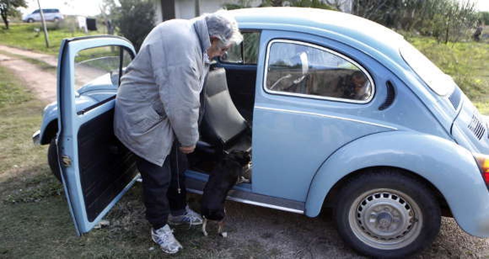 Mujica rechaza la oferta millonaria de un jeque árabe por su viejo Escarabajo