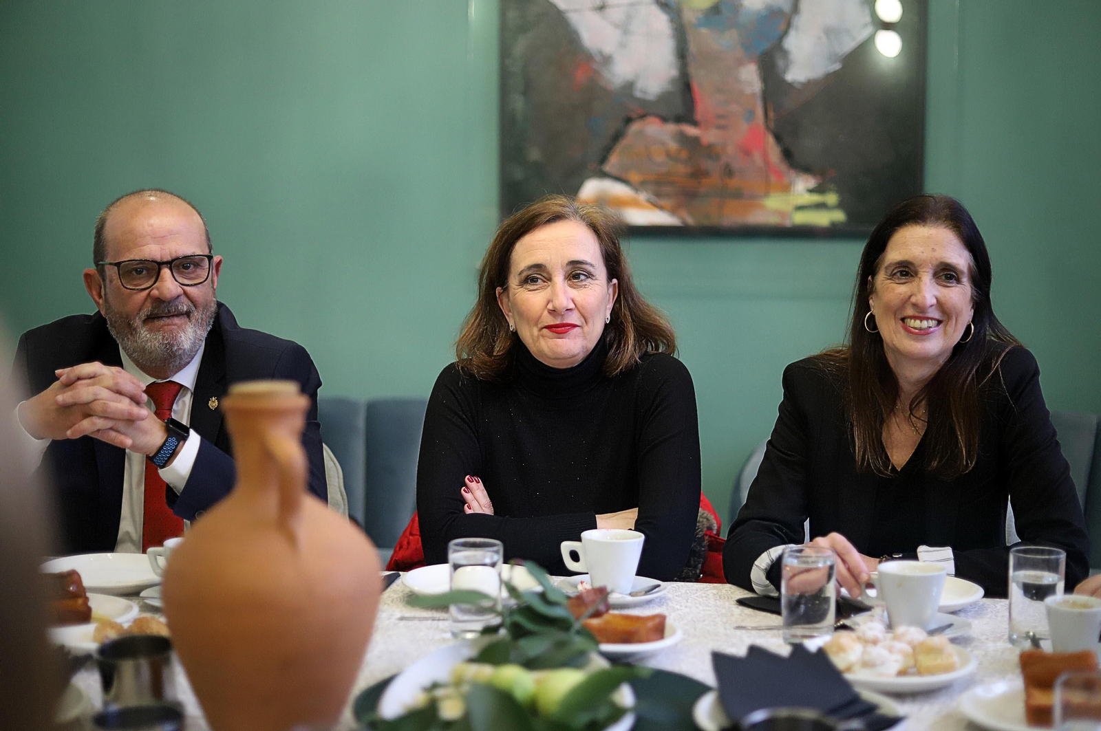 Imágenes de la tertulia cofrade "El Aguaó" de Huelva Información