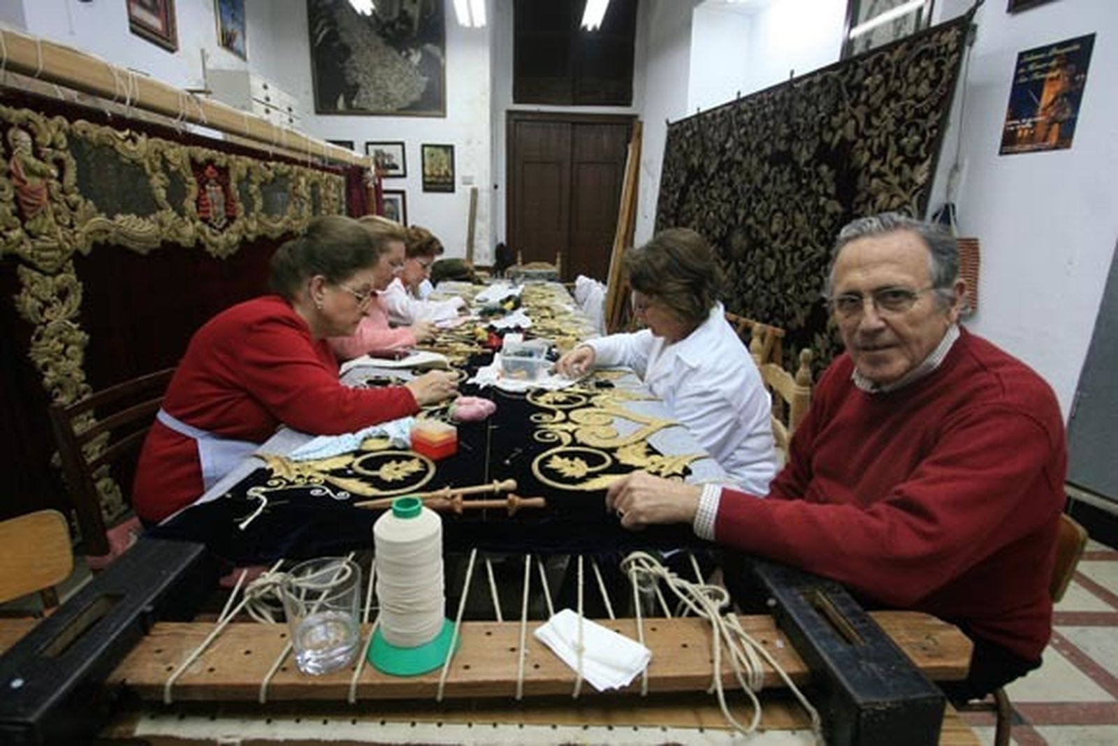 José Manuel Elena Martín: Historia y tradición del bordado sevillano