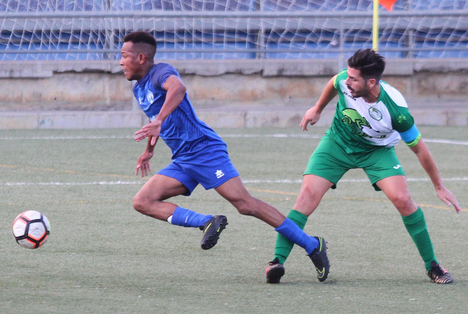 Jugada del partido del Camping y el Canela