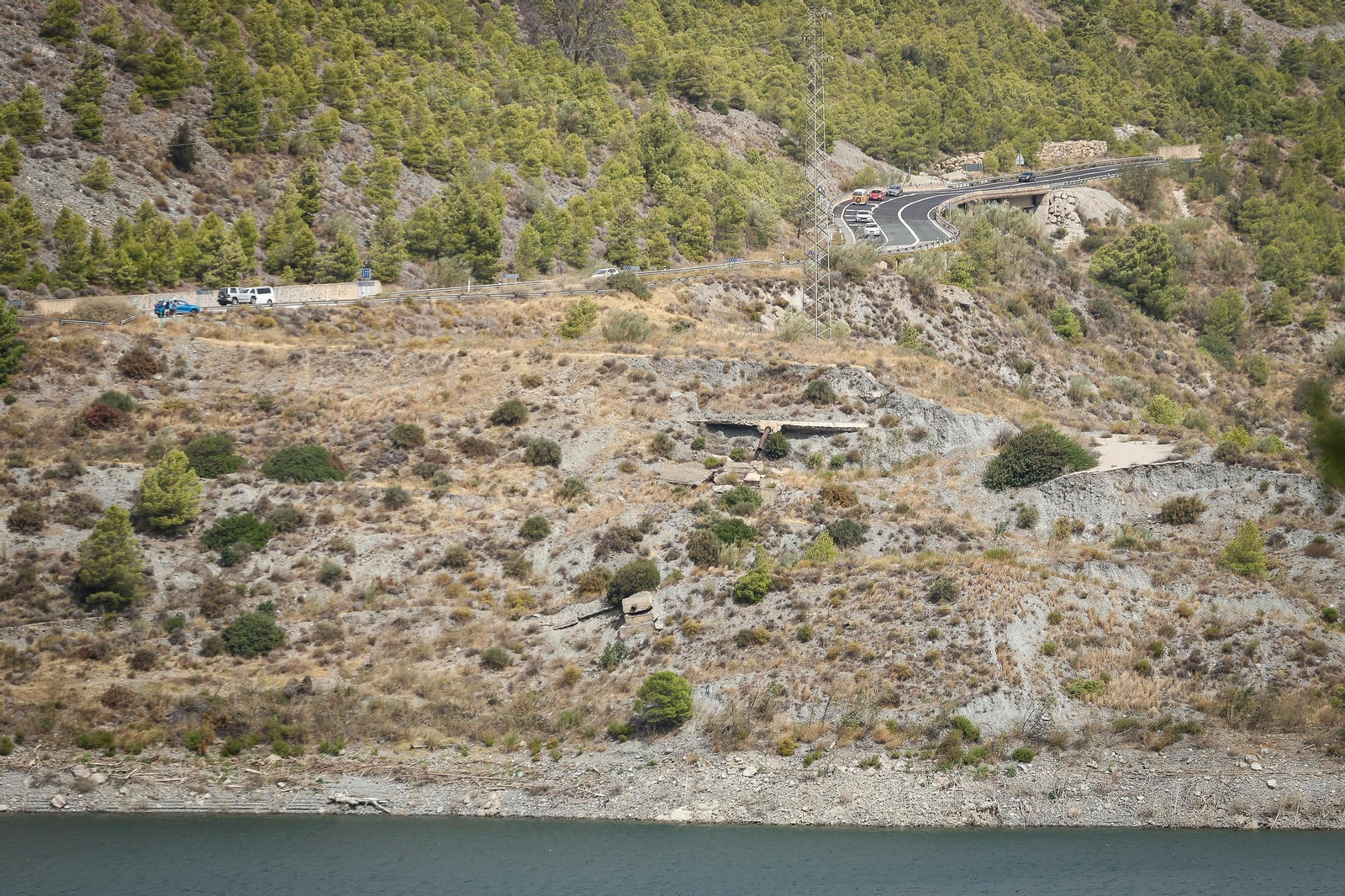 Fotos: así ha ido el primer día de cortes en la autovía A-44 de la Costa de Granada