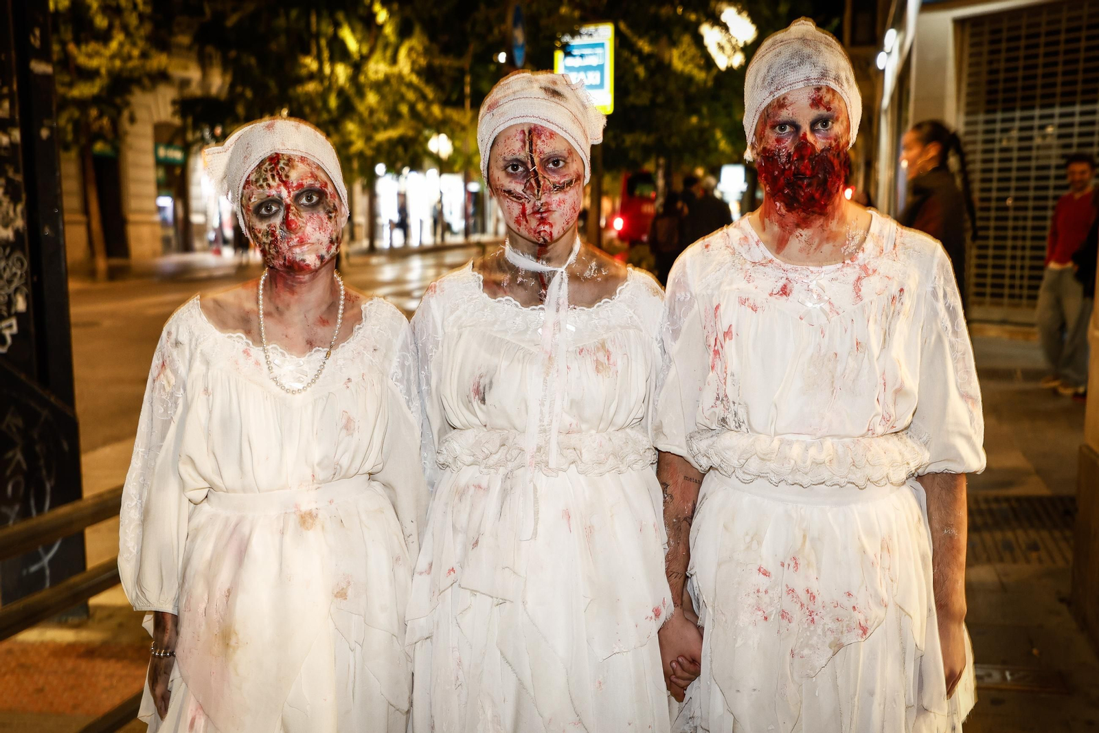 Granada se disfraza para vivir la noche mas terrorifica del año