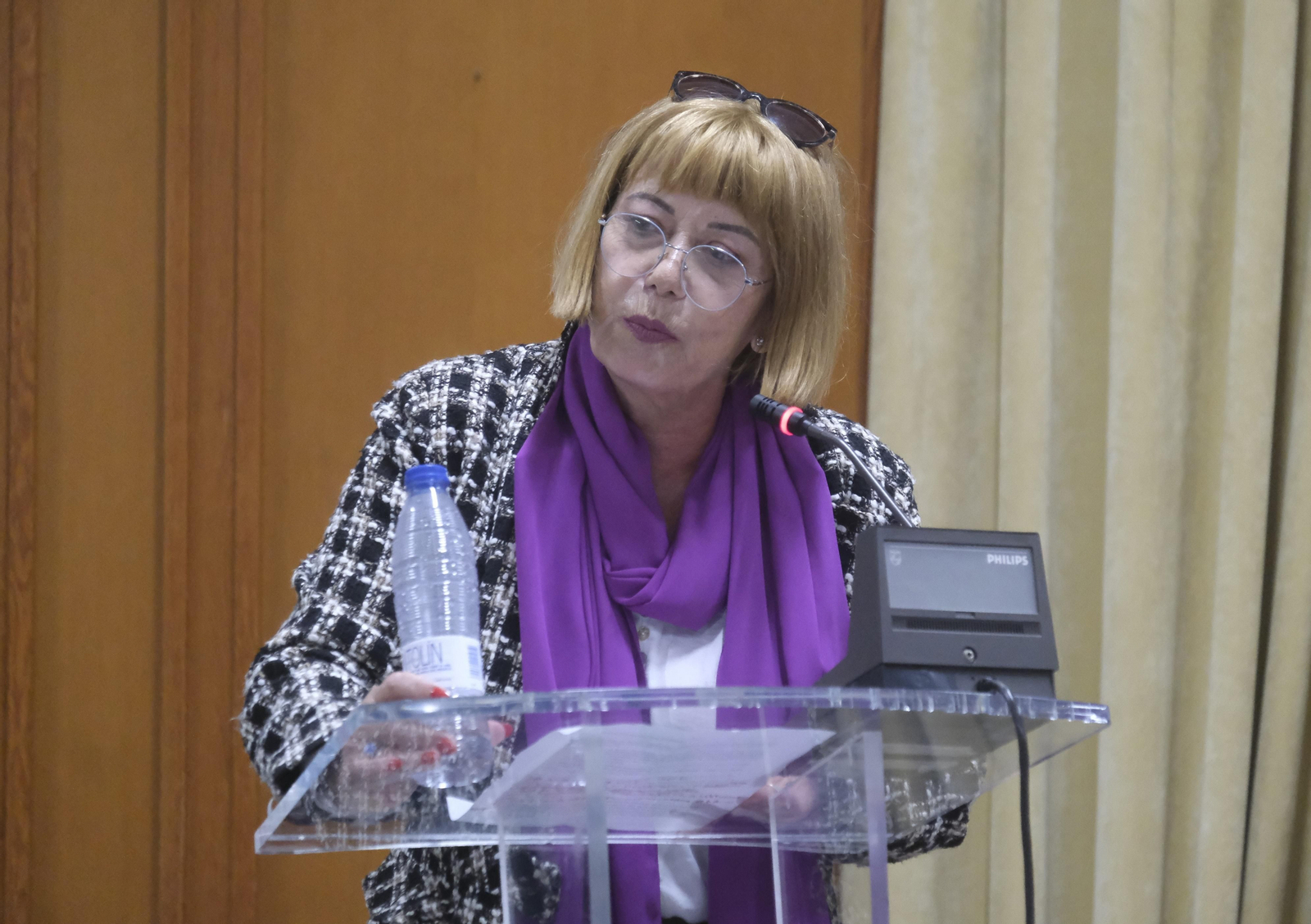 El Pleno del Ayuntamiento de Córdoba contra la violencia a las mujeres, en imágenes