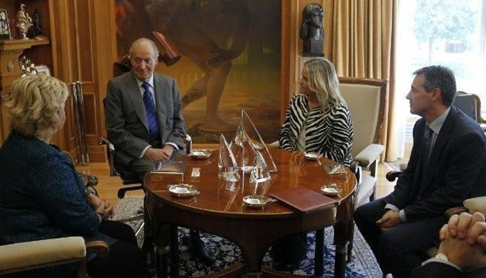 El Rey a las víctimas de ETA: "Sé que estáis pasando momentos difíciles"