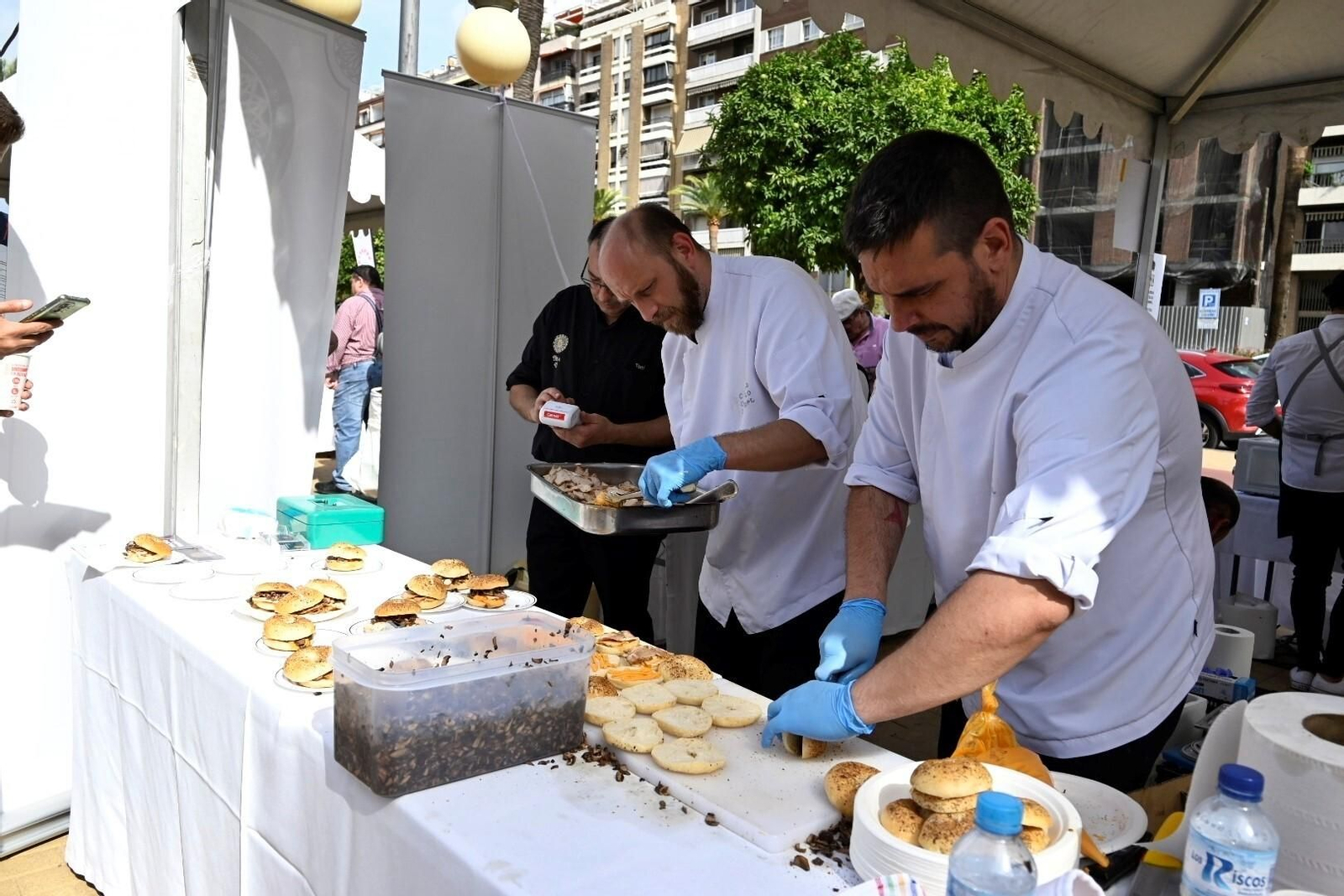 El Córdoba Califato Gourmet en el Paseo de la Victoria, en imágenes