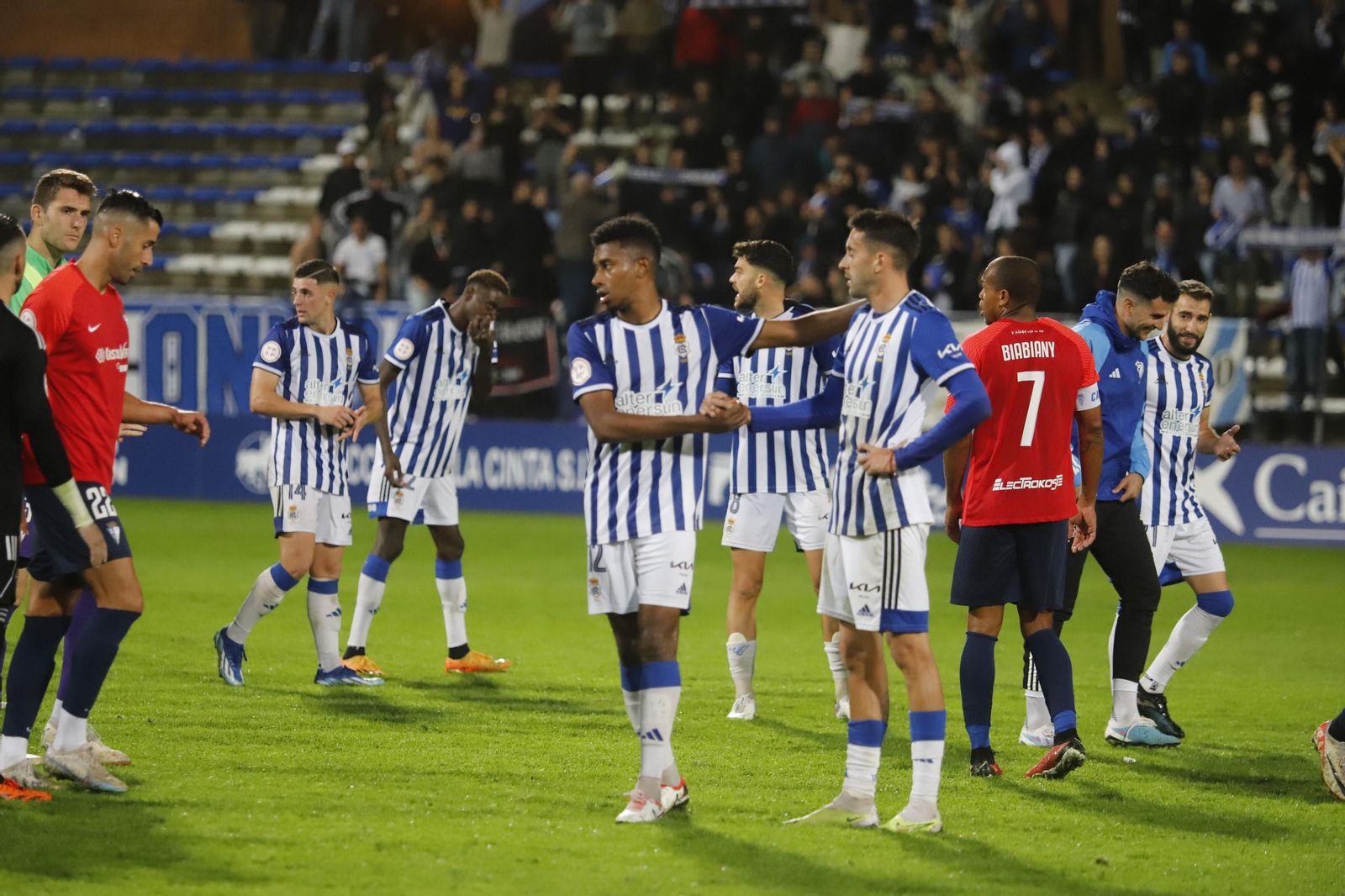 Imágenes del encuentro entre el Recreativo Huelva y el San Fernando