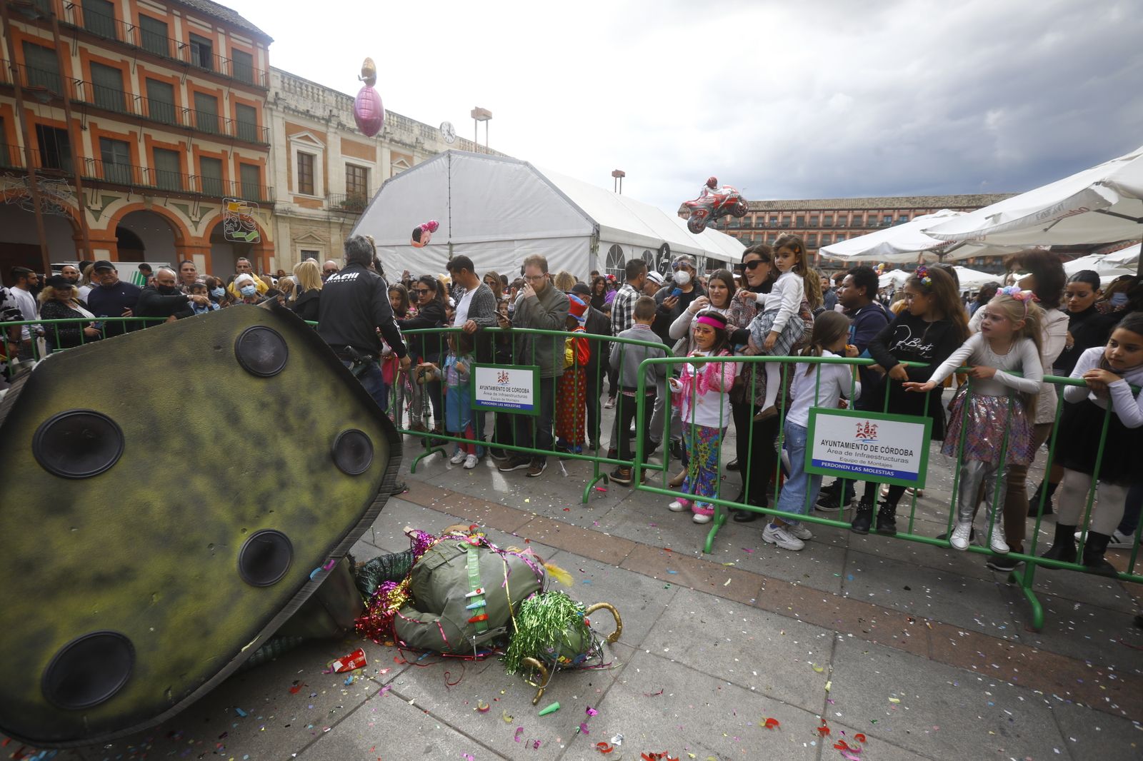 Fotografías: La quema del dios Momo pone punto y final al Carnaval de Córdoba 2022