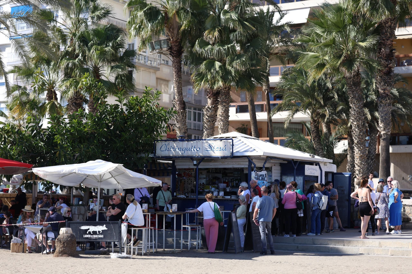 Enero y... día de playa en Málaga: la subida de las temperaturas deja estas imágenes Enero y... día de playa en Málaga: la subida de las temperaturas deja estas imágenes