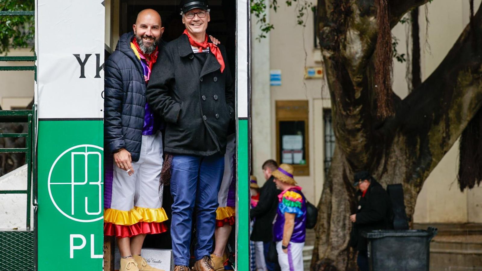 Las mejores imágenes del primer domingo de Carnaval de Cádiz