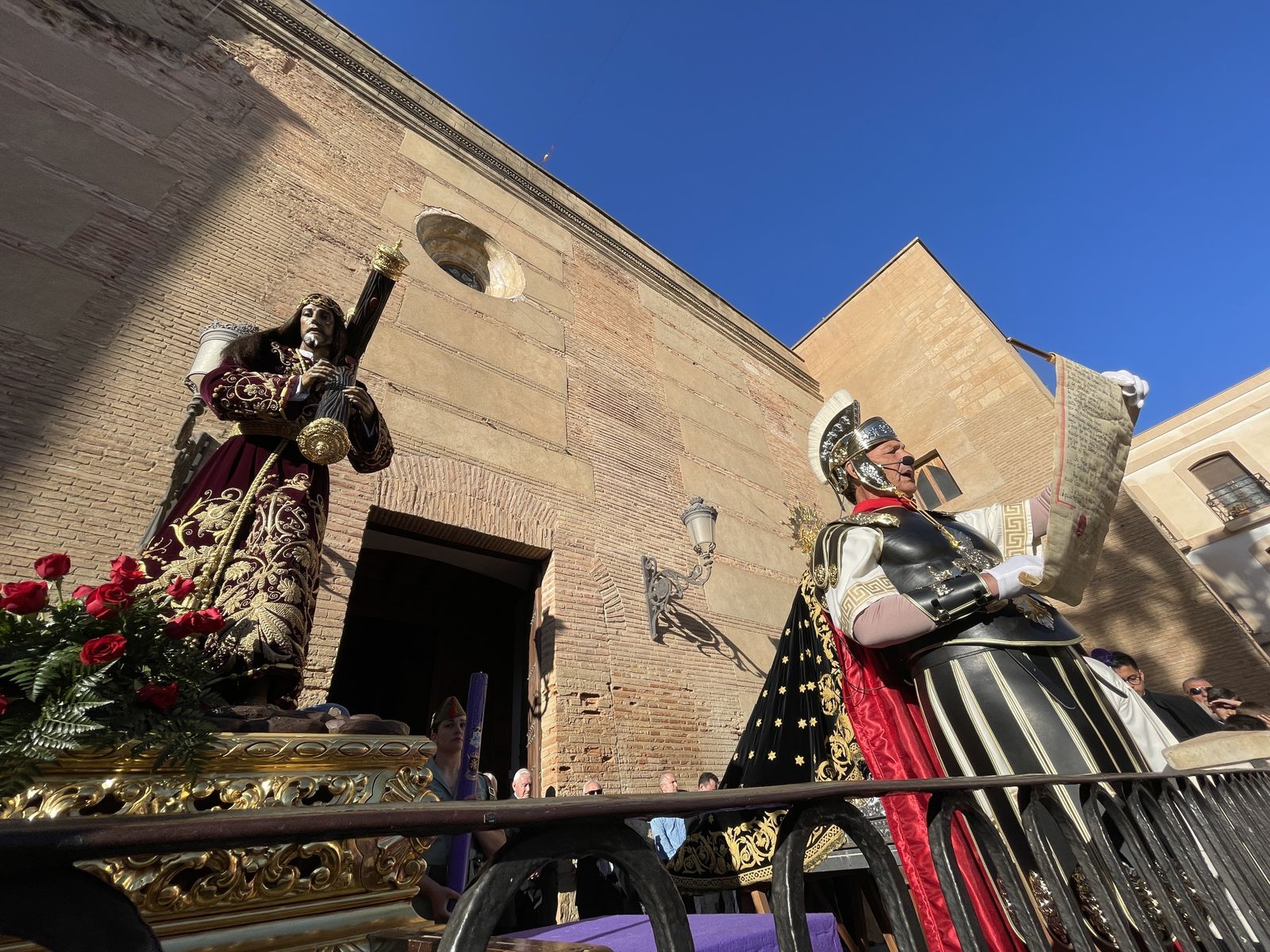 Las imágenes de la Subida de Jesús y el Pregón del Judío en Vera