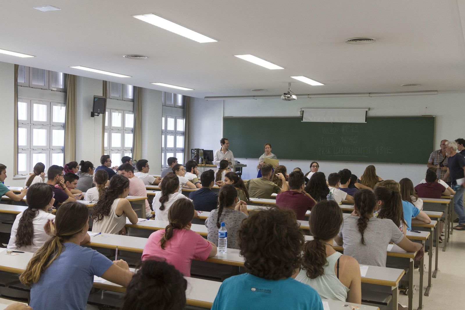 La primera jornada de Selectividad en Sevilla, en imágenes