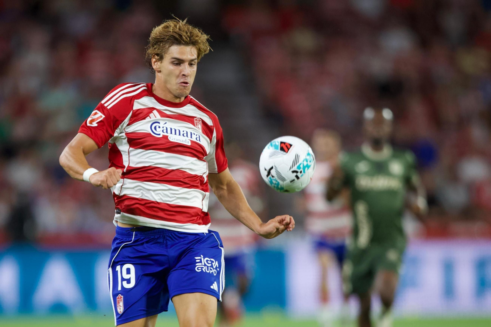 Jorge Pascual, titular esta noche