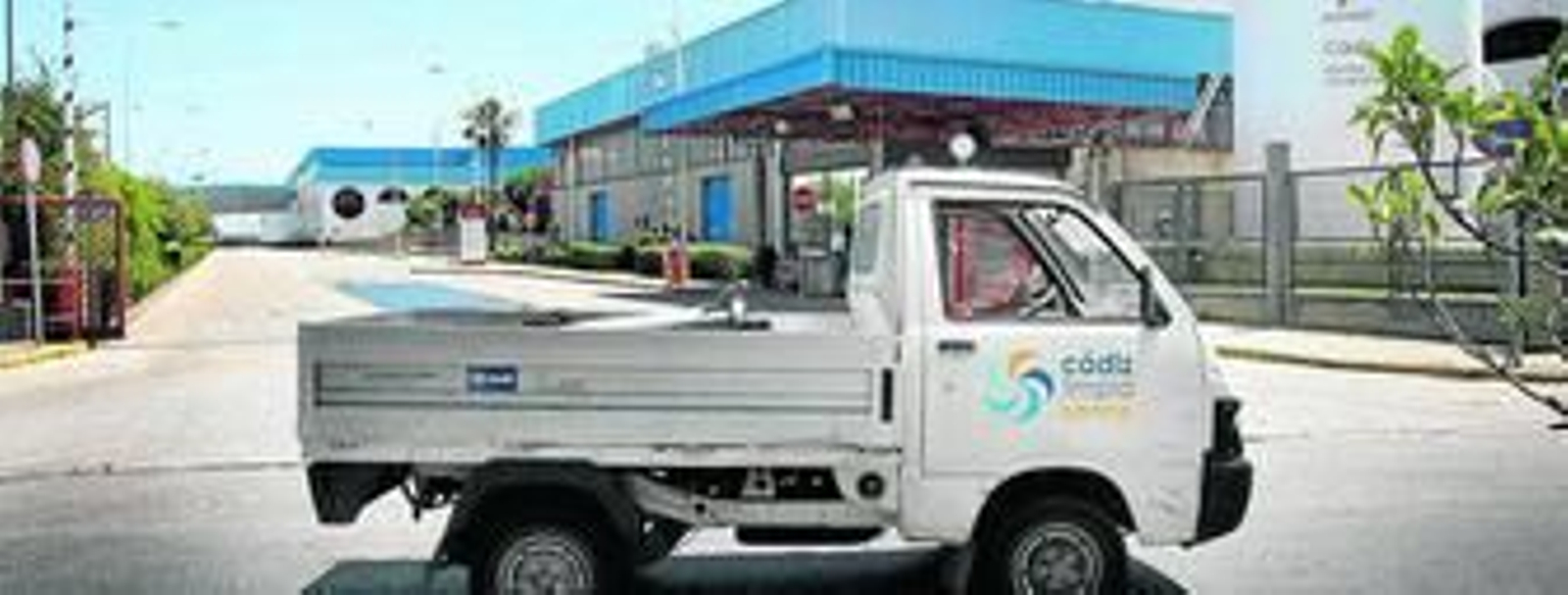 Entrada principal a los terrenos de Altadis.