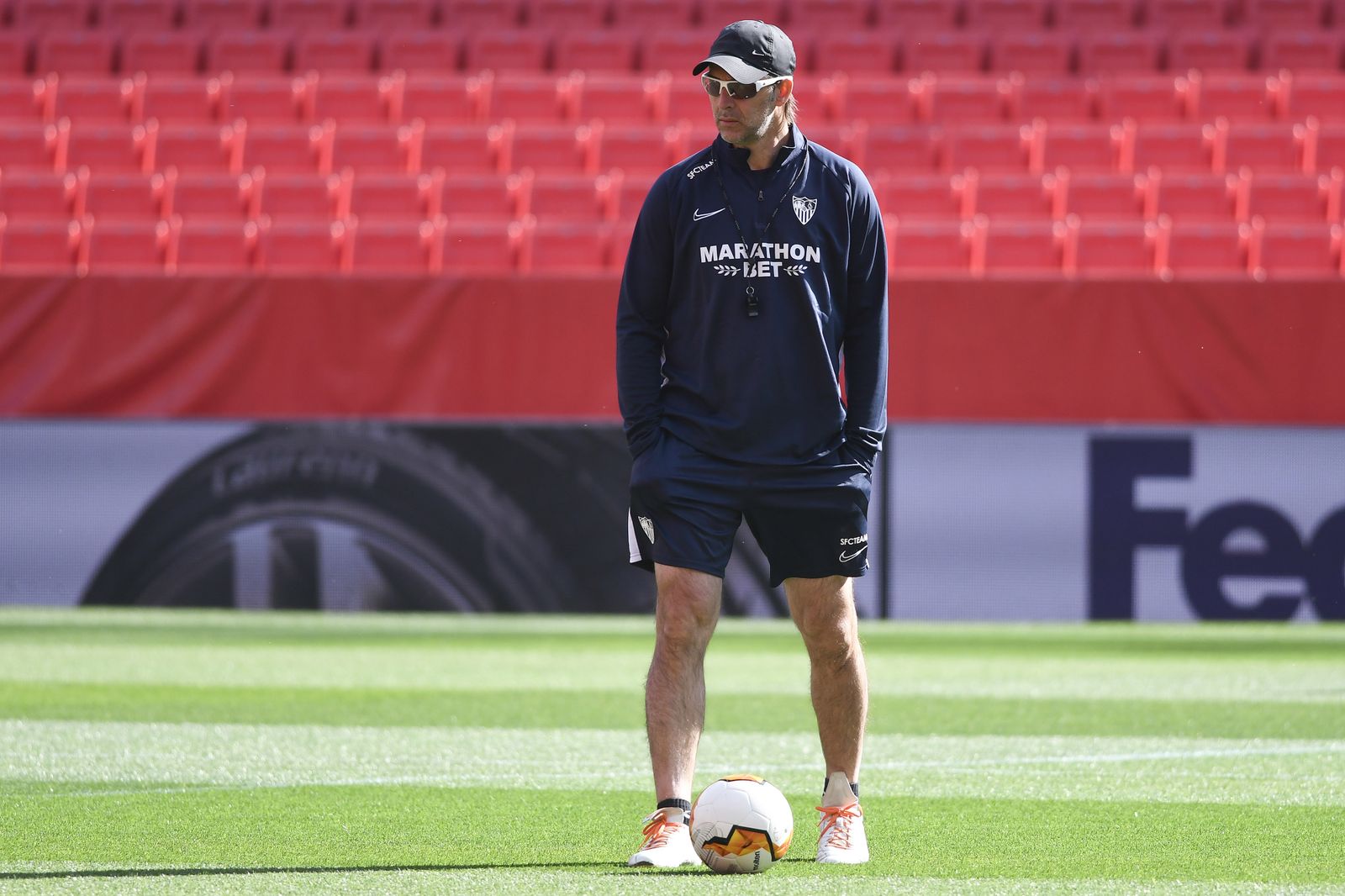 Julen Lopetegui, durante el entrenamiento de esta mañana en el estadio.