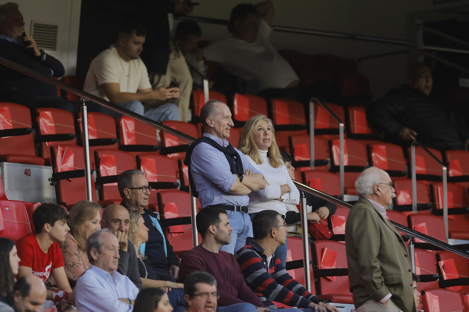 Búscate en las fotos del Sevilla-Betis