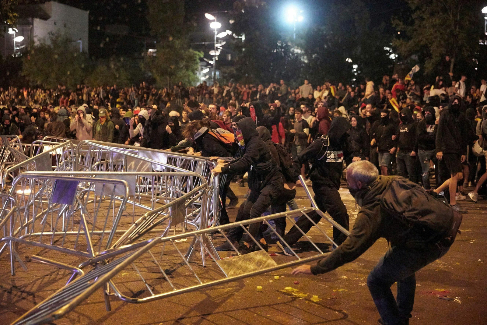 Los graves disturbios en Cataluña